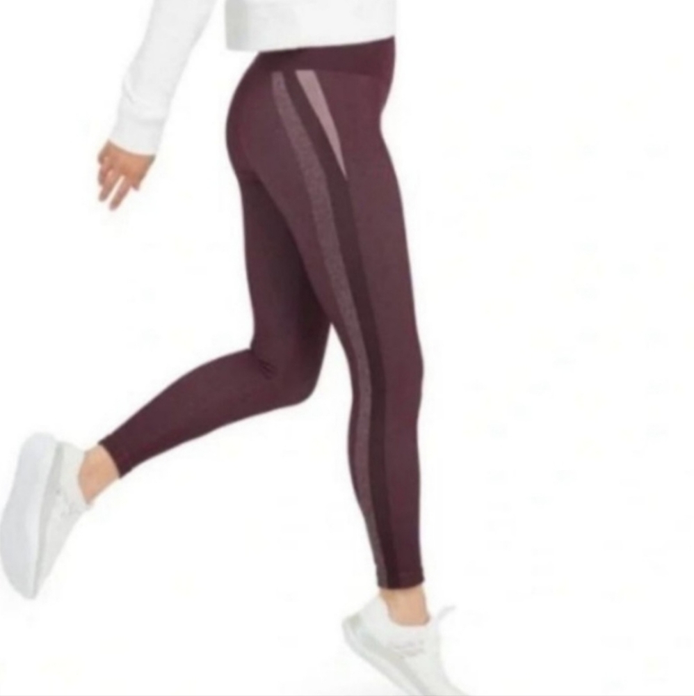 Spanx Look At Me Now Seamless Leggings - Purple - Size XS
